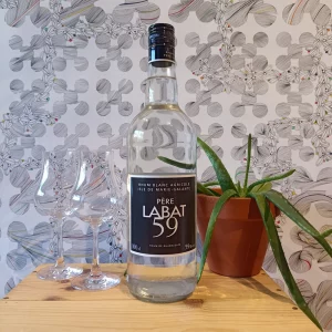 Rhum blanc 59 % 1 litre Père Labat Marie-Galante vendu par Gare à la Cave à Bailleul
