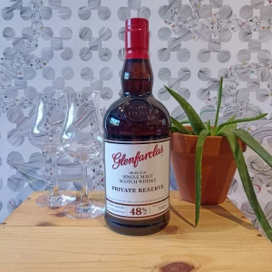 Whisky Private Reserve 48 % Glenfarclas Ecosse vendu par Gare à la Cave à Bailleul