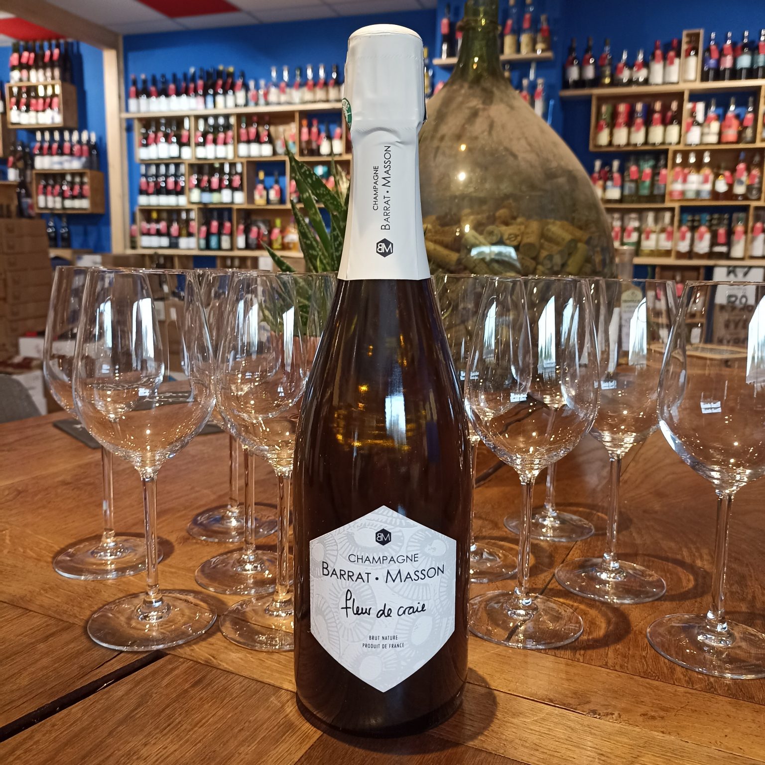 Champagne Barrat-Masson Fleur de Craie disponible chez GARE A LA CAVE à Bailleul 59 près de Lille