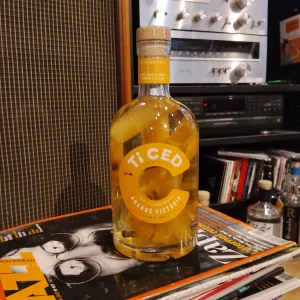 Ti Ced Ananas Victoria 32% vendu par Gare à la Cave