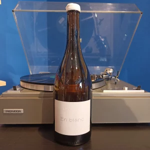 En Blanc Lestignac disponible chez Gare à la Cave Bailleul 59